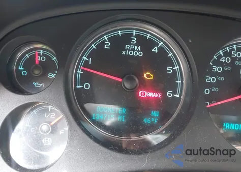 2013 Chevrolet Suburban 1500 Lt from USA, damaged, VIN 1GNSCJE04DR258657